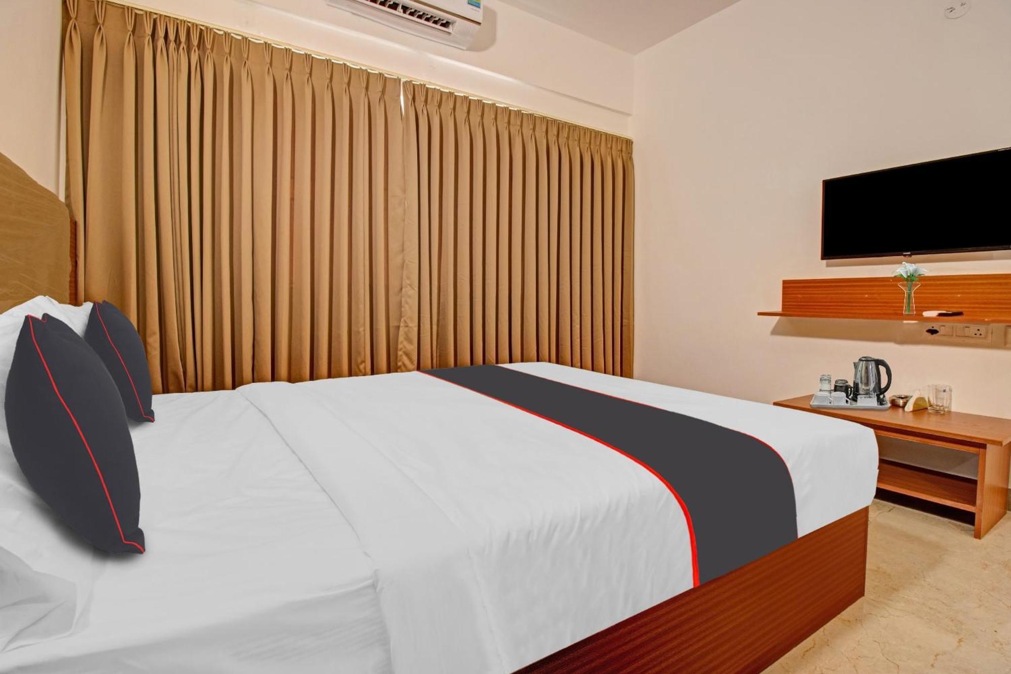 Super Collection O Petals Otium Business Hotel บังกาลอร์ ภายนอก รูปภาพ