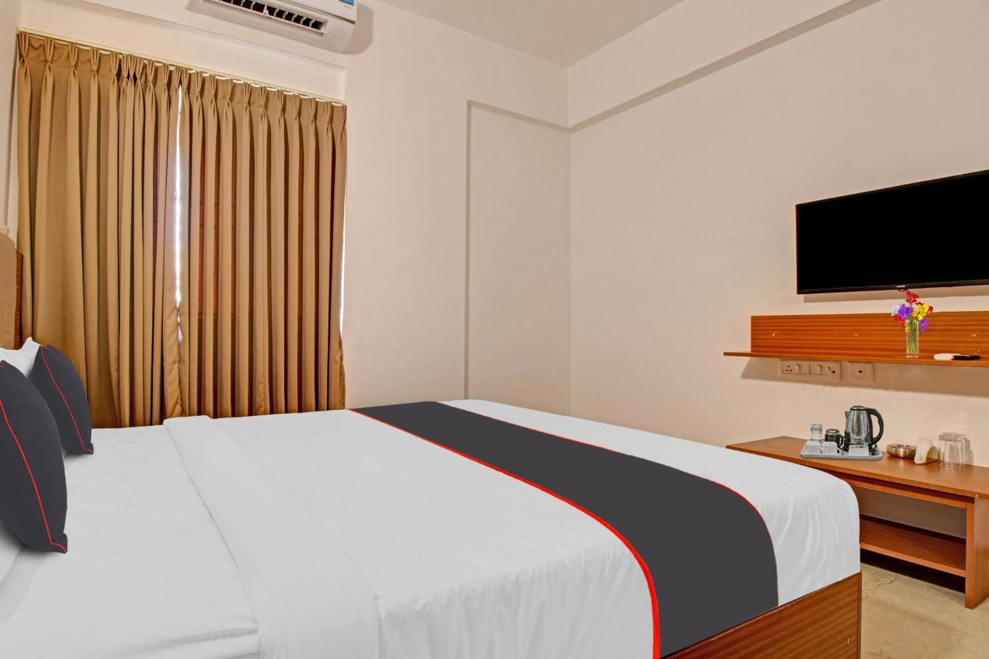 Super Collection O Petals Otium Business Hotel บังกาลอร์ ภายนอก รูปภาพ