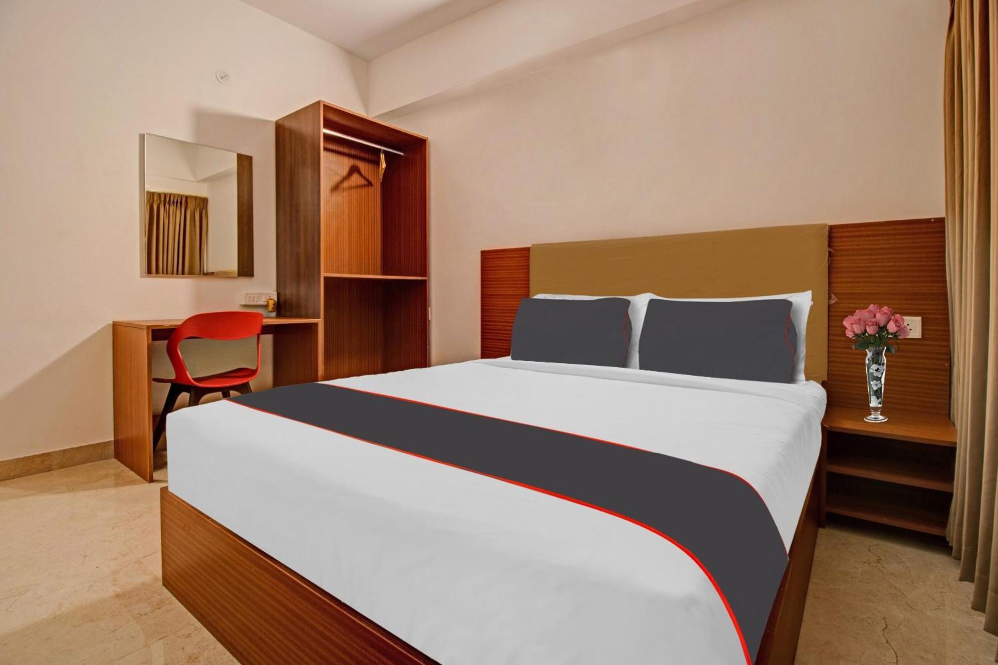 Super Collection O Petals Otium Business Hotel บังกาลอร์ ภายนอก รูปภาพ